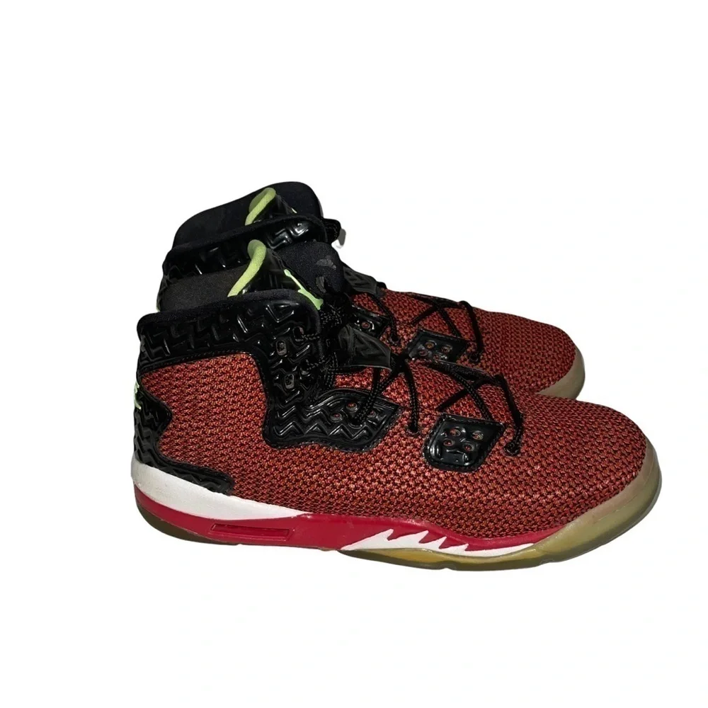 Nike Jordan Spike 40 Shoes Size 7Y
